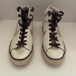 Women’s Nike Sneakers